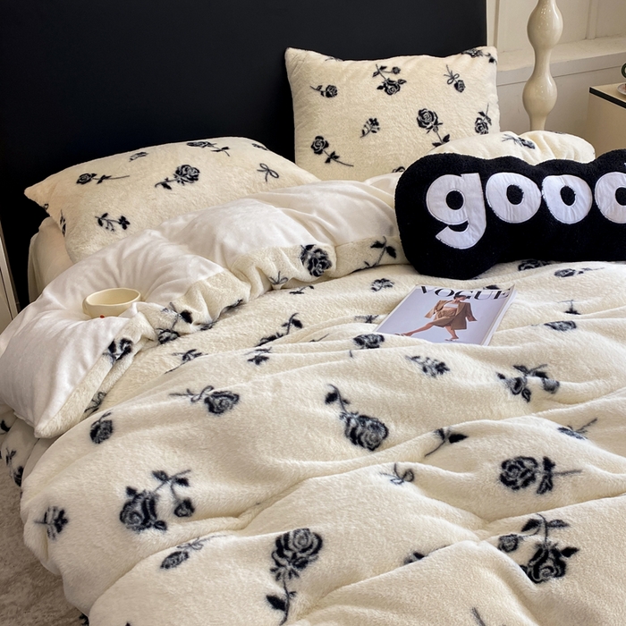 91家纺网 家纺一手货源 找家纺 蝶帕家纺 2025新款兔毛绒印花四件套 水墨玫瑰