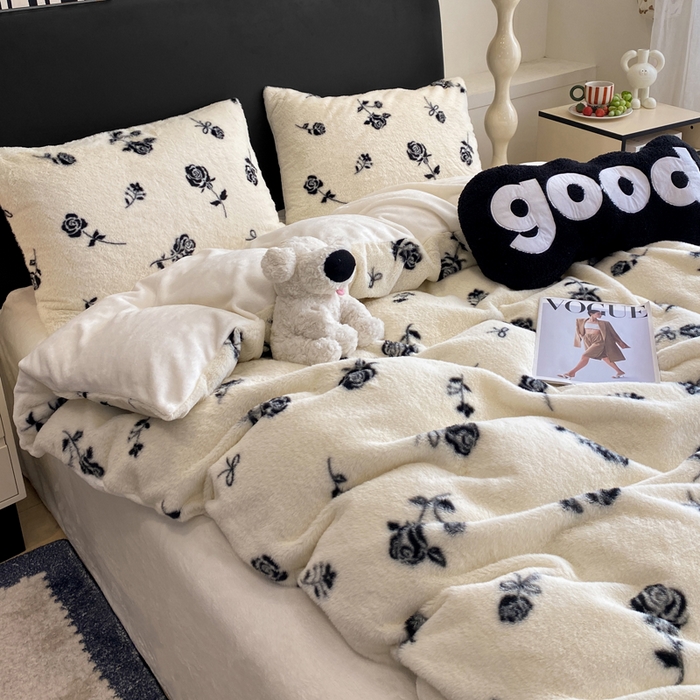 91家纺网 家纺一手货源 找家纺 蝶帕家纺 2025新款兔毛绒印花四件套 水墨玫瑰