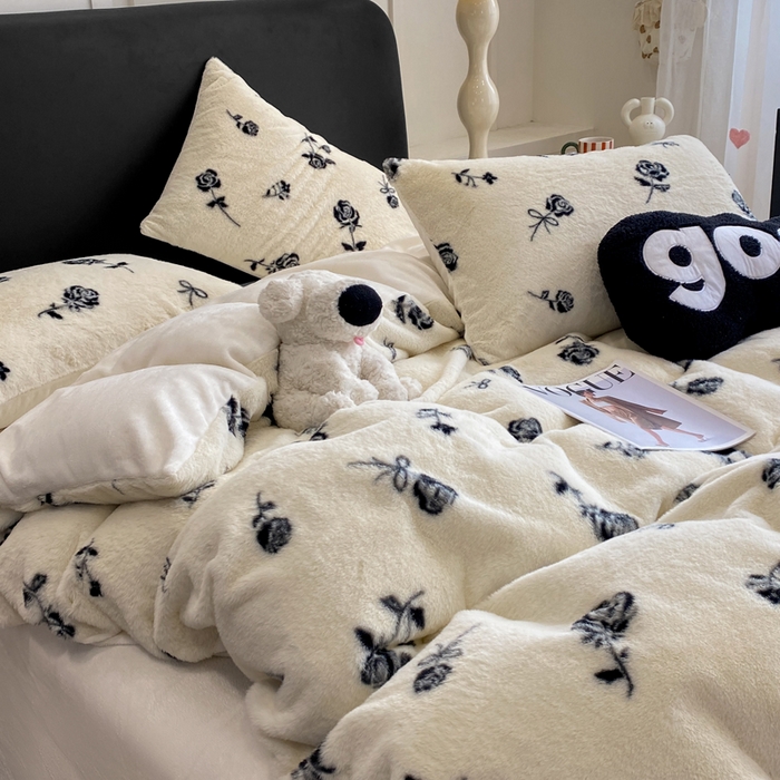 91家纺网 家纺一手货源 找家纺 蝶帕家纺 2025新款兔毛绒印花四件套 水墨玫瑰