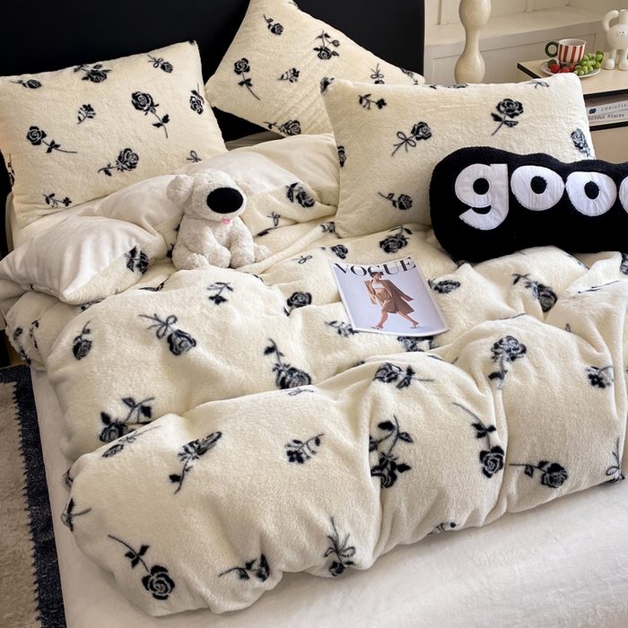 91家纺网 家纺一手货源 找家纺 蝶帕家纺 2025新款兔毛绒印花四件套 水墨玫瑰