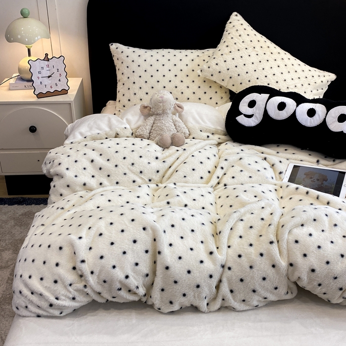 91家纺网 家纺一手货源 找家纺 蝶帕家纺 2025新款兔毛绒印花四件套 小波点