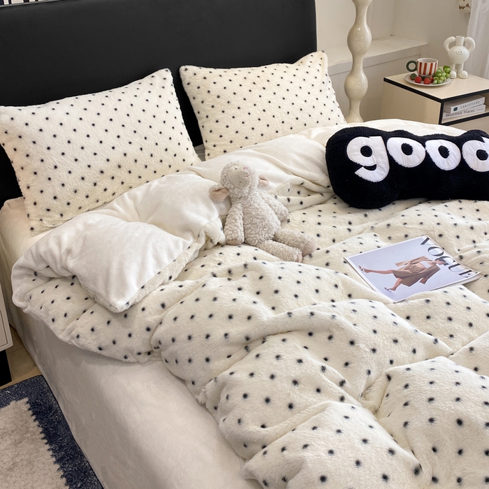 91家纺网 家纺一手货源 找家纺 蝶帕家纺 2025新款兔毛绒印花四件套 小波点