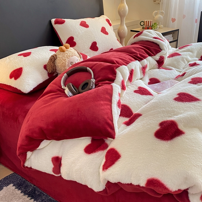 91家纺网 家纺一手货源 找家纺 蝶帕家纺 2025新款兔毛绒印花四件套 心动