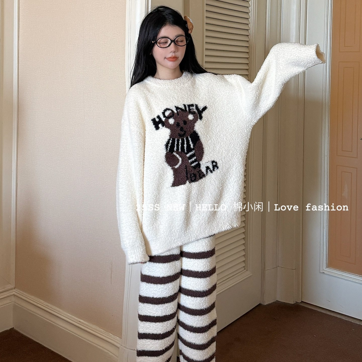 91家纺网 家纺一手货源 找家纺 （总）妍景家居生活馆 2025新款软绵绵半边绒条纹熊先生睡衣