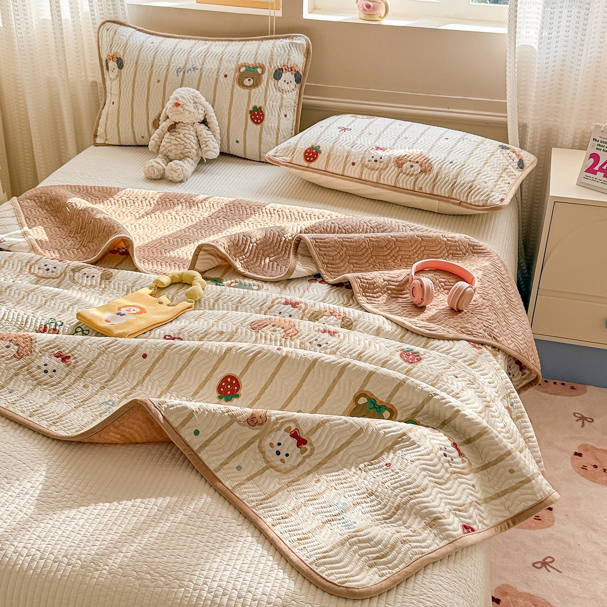 91家纺网 家纺一手货源 找家纺 （总）布兰鸟家纺【1店】 2025新款全棉宝宝绒夹棉床盖单品床盖床盖单件（四季换面用）