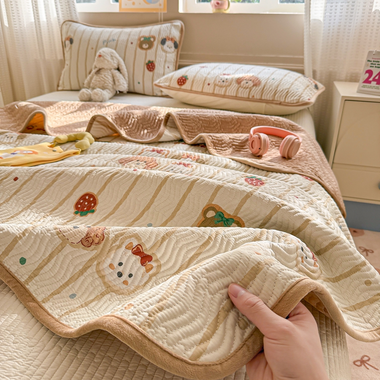 91家纺网 家纺一手货源 找家纺 （总）布兰鸟家纺【1店】 2025新款全棉宝宝绒夹棉床盖单品床盖床盖单件（四季换面用）