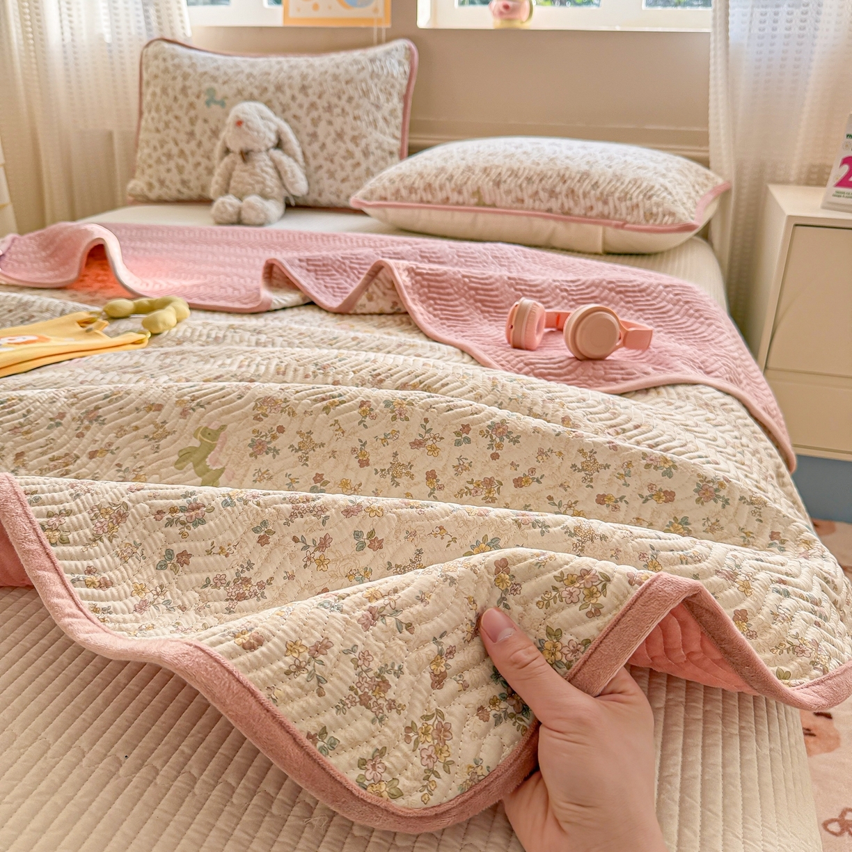 91家纺网 家纺一手货源 找家纺 布兰鸟家纺【1店】 2025新款全棉宝宝绒夹棉床盖单品床盖床盖单件（四季换面用） 鲜花小马