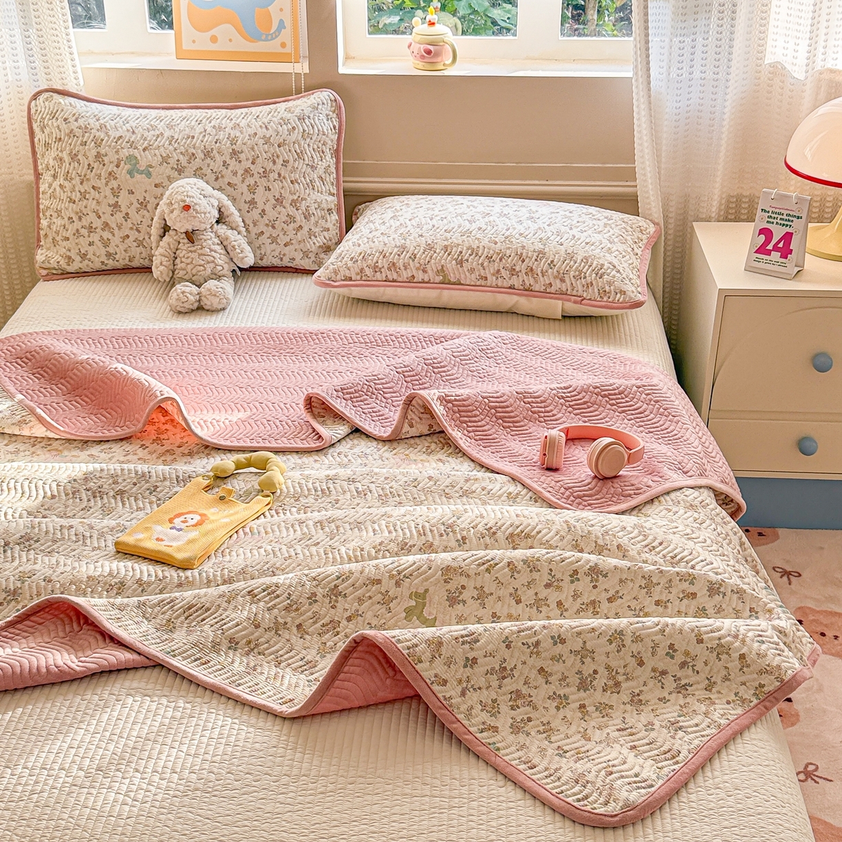 91家纺网 家纺一手货源 找家纺 布兰鸟家纺【1店】 2025新款全棉宝宝绒夹棉床盖单品床盖床盖单件（四季换面用） 鲜花小马