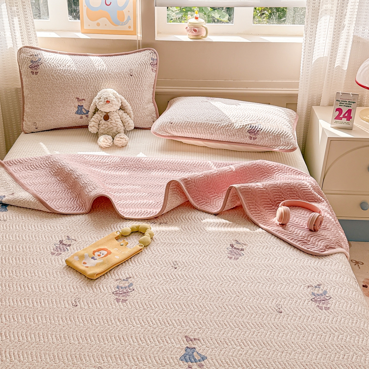 91家纺网 家纺一手货源 找家纺 布兰鸟家纺【1店】 2025新款全棉宝宝绒夹棉床盖单品床盖床盖单件（四季换面用） 美吉宠宝