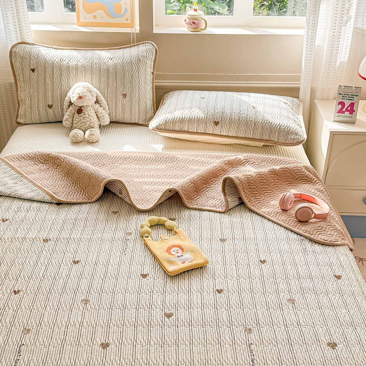 91家纺网 家纺一手货源 找家纺 布兰鸟家纺【1店】 2025新款全棉宝宝绒夹棉床盖单品床盖床盖单件（四季换面用） 心动时刻