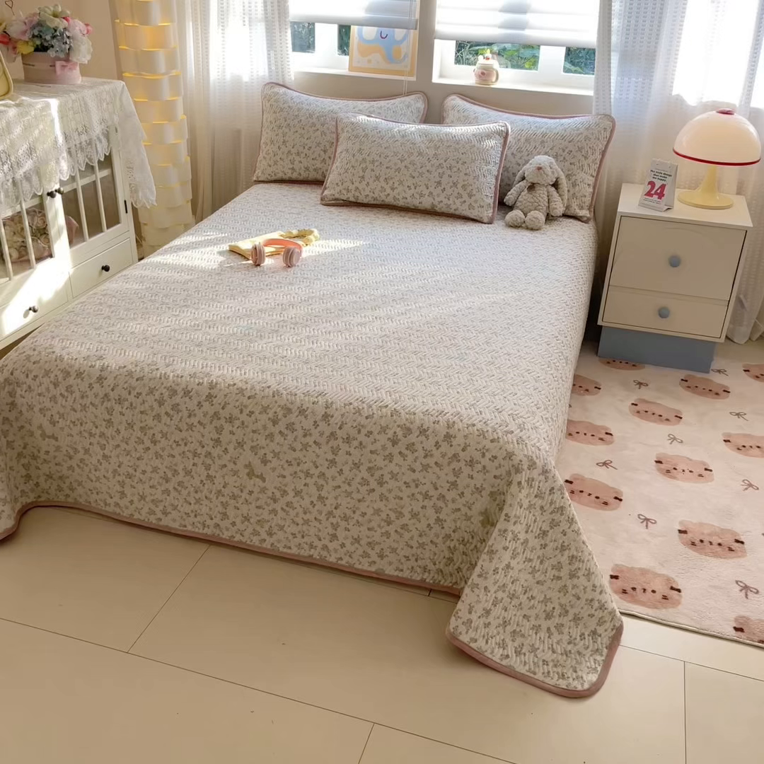 91家纺网 家纺一手货源 找家纺 布兰鸟家纺【1店】 2025新款全棉宝宝绒夹棉床盖单品床盖床盖单件（四季换面用） 鲜花小马