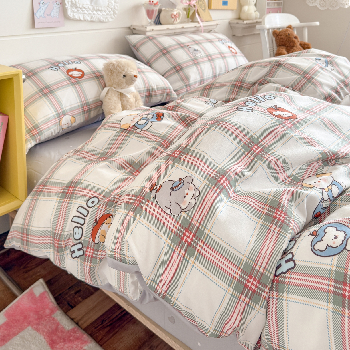 91家纺网 家纺一手货源 找家纺 海岛哥哥 2025新款高克重双层纱糯糯绵印花四件套-萌花系列 萌花系列-复古绿格狗