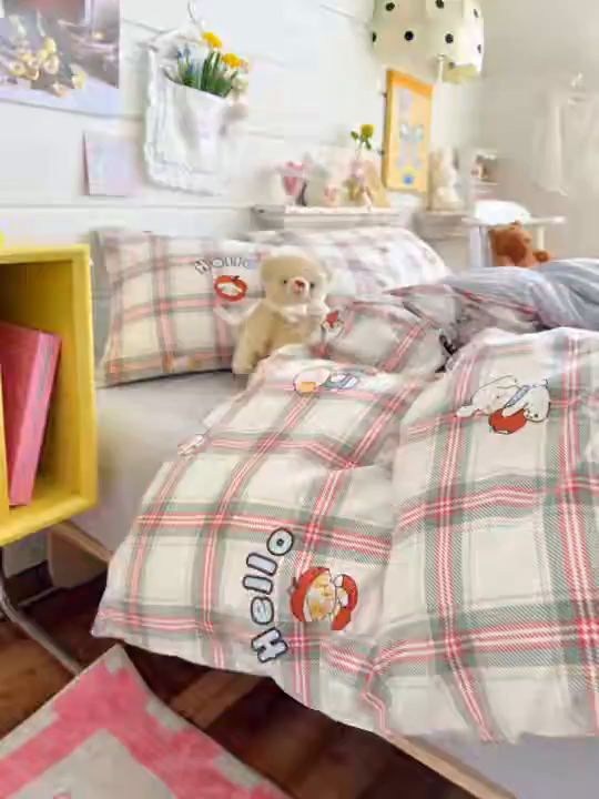 91家纺网 家纺一手货源 找家纺 海岛哥哥 2025新款高克重双层纱糯糯绵印花四件套-萌花系列 萌花系列-复古绿格狗