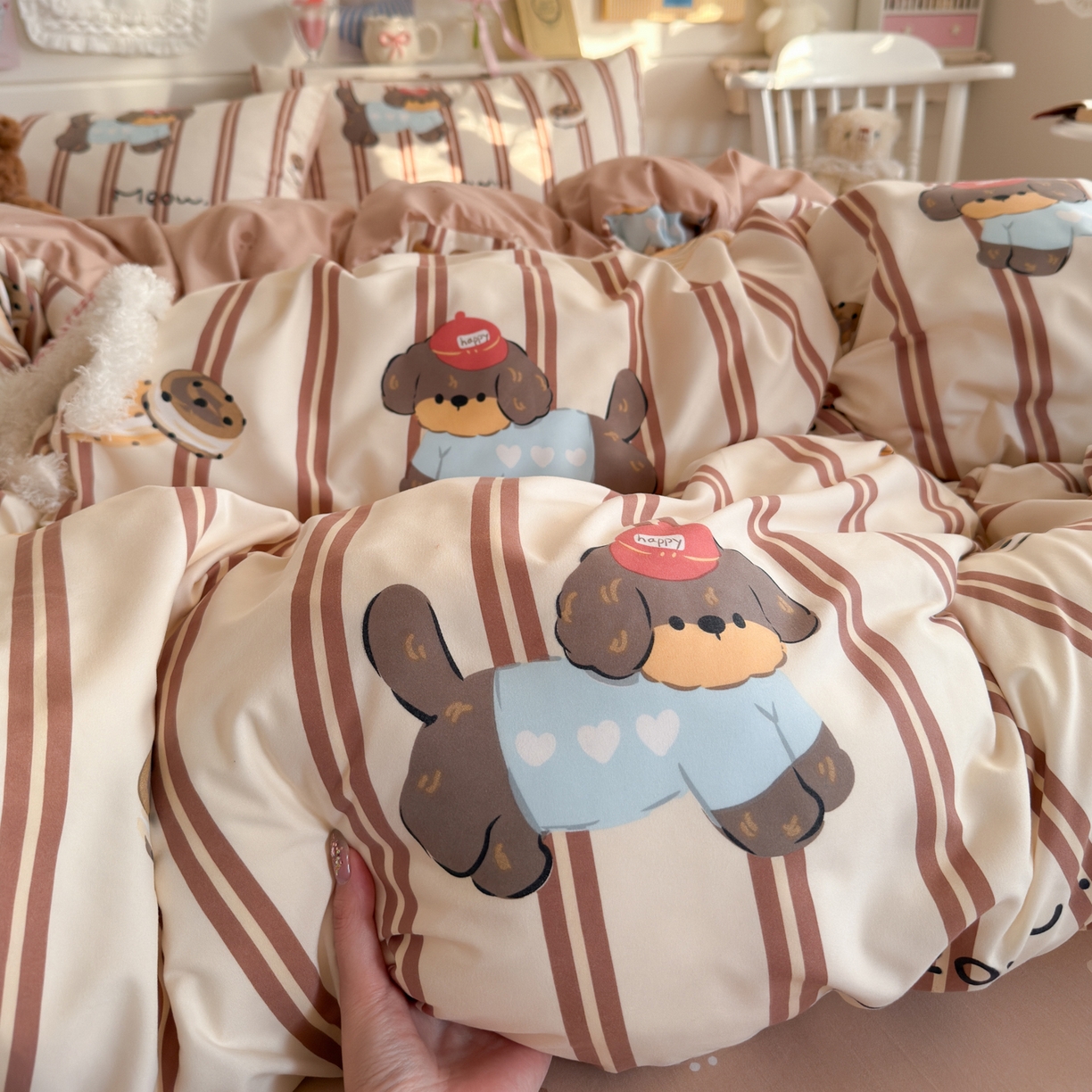 91家纺网 家纺一手货源 找家纺 海岛哥哥 2025新款高克重双层纱糯糯绵印花四件套-萌花系列 萌花系列-巧克力犬