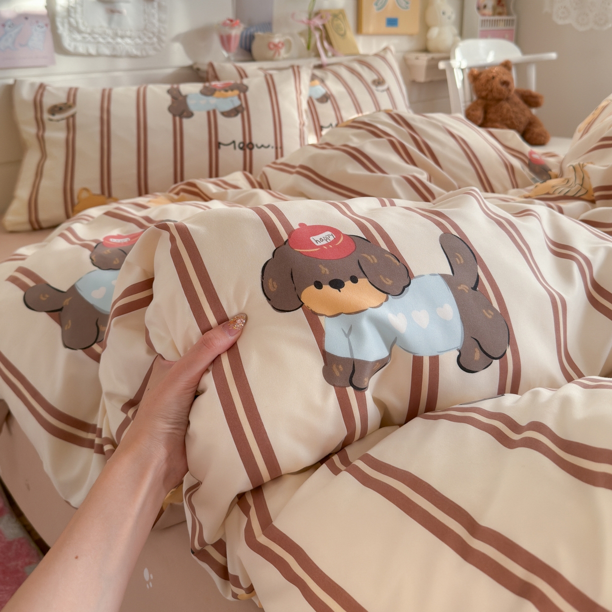 91家纺网 家纺一手货源 找家纺 海岛哥哥 2025新款高克重双层纱糯糯绵印花四件套-萌花系列 萌花系列-巧克力犬