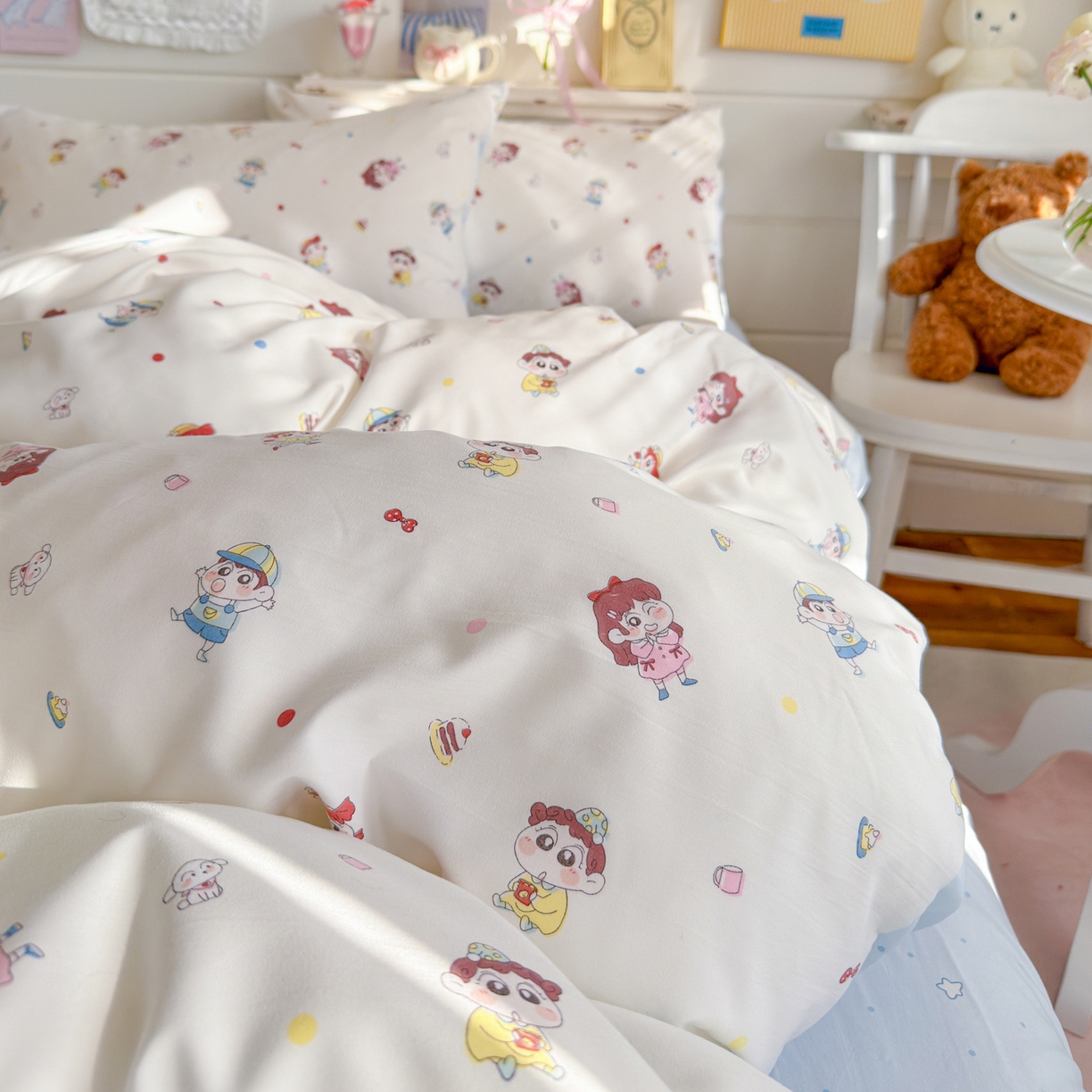 91家纺网 家纺一手货源 找家纺 海岛哥哥 2025新款高克重双层纱糯糯绵印花四件套-萌花系列 萌花系列-小新的好友