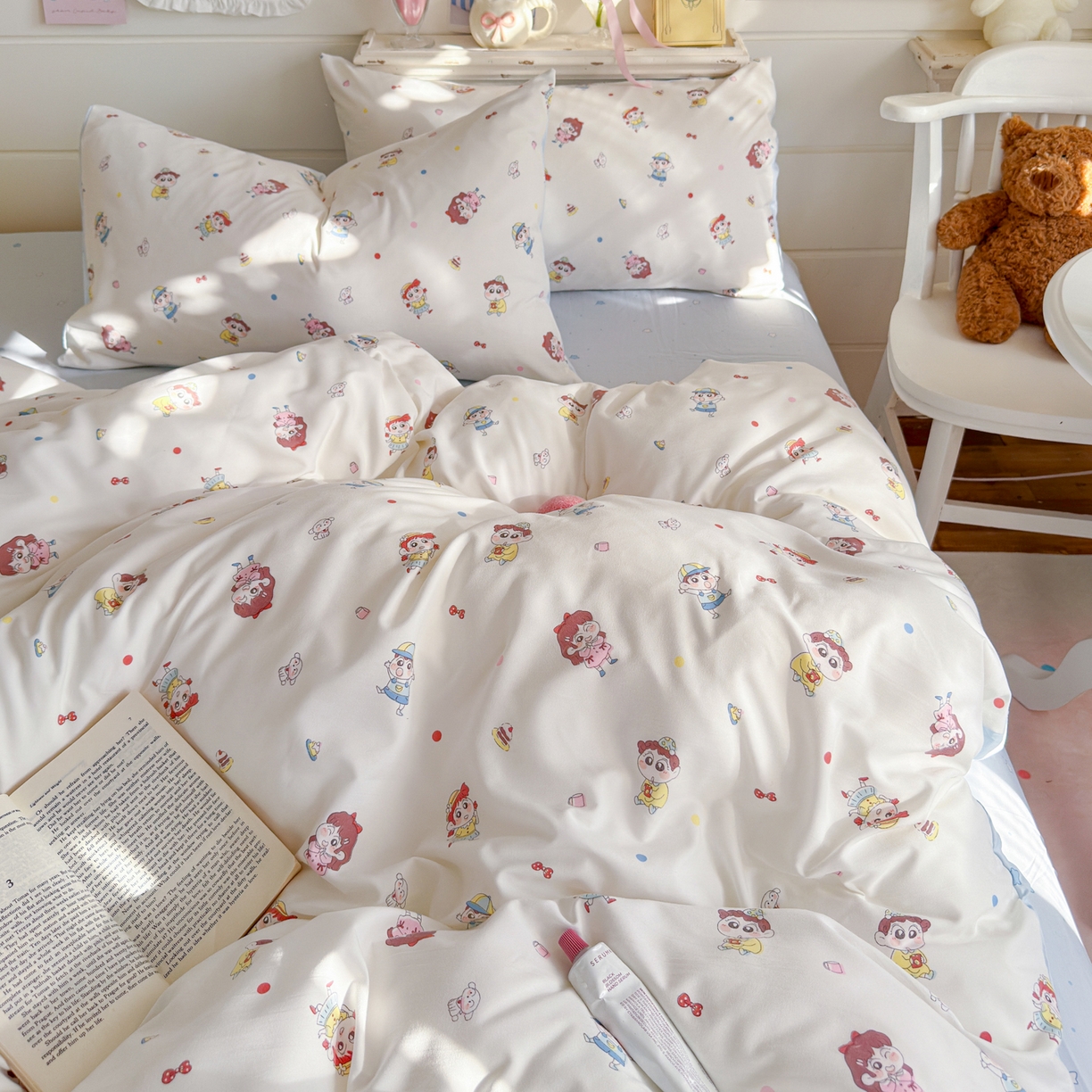 91家纺网 家纺一手货源 找家纺 海岛哥哥 2025新款高克重双层纱糯糯绵印花四件套-萌花系列 萌花系列-小新的好友