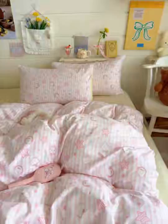 91家纺网 家纺一手货源 找家纺 海岛哥哥 2025新款高克重双层纱糯糯绵印花四件套-萌花系列 萌花系列-星星凯蒂粉