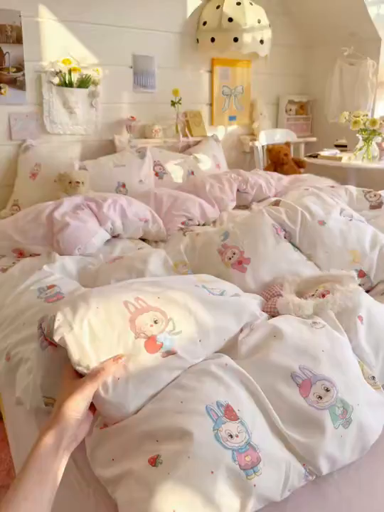 91家纺网 家纺一手货源 找家纺 （总）港岛妹妹 2025新款高克重双层纱糯糯绵印花四件套-萌花系列