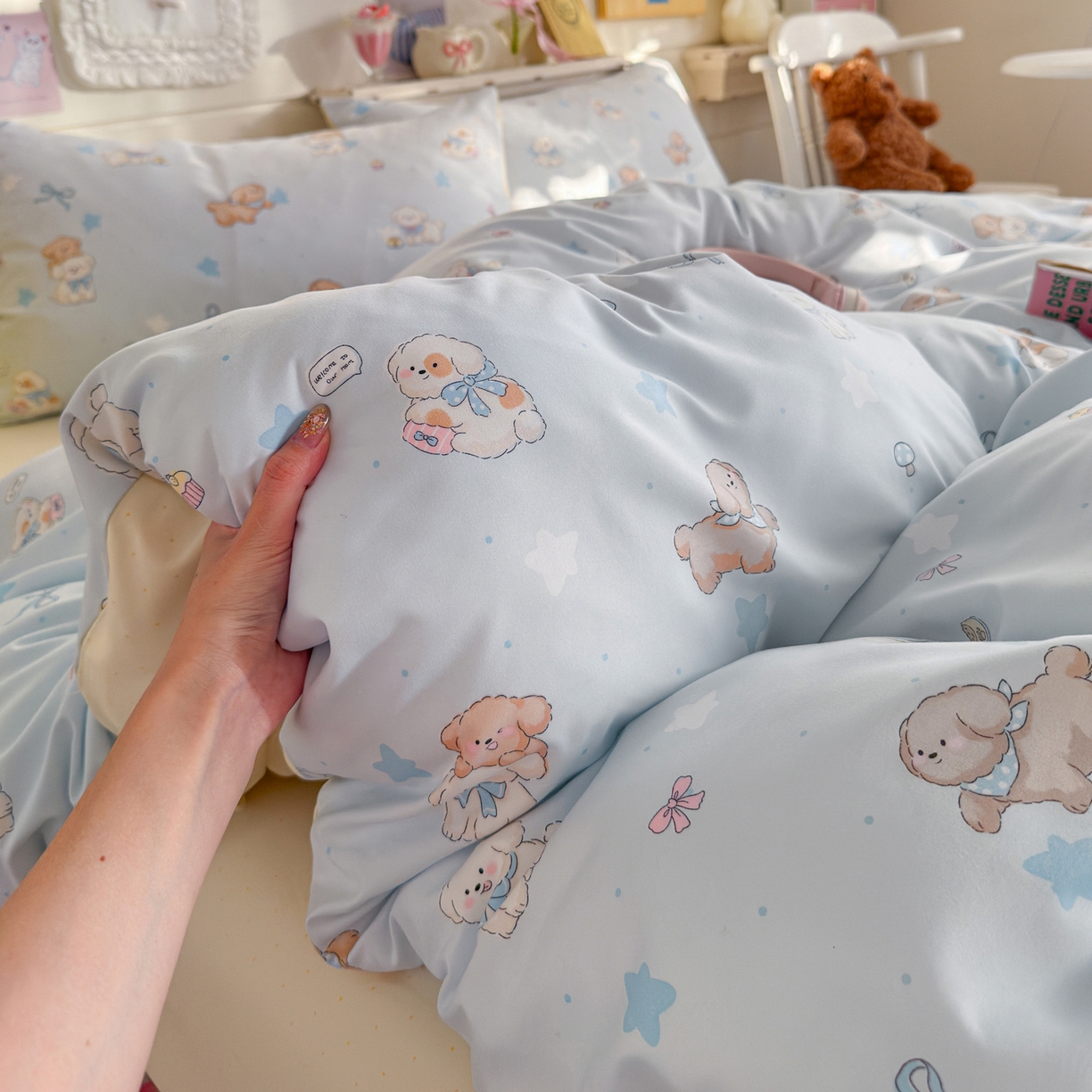 91家纺网 家纺一手货源 找家纺 港岛妹妹 2025新款高克重双层纱糯糯绵印花四件套-萌花系列 萌花系列-奶芙小狗