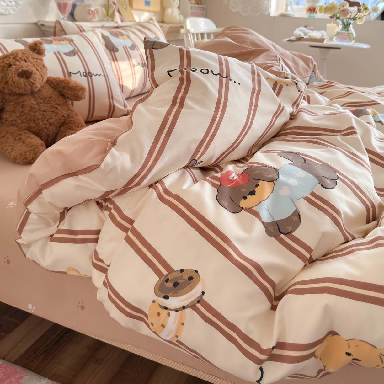 91家纺网 家纺一手货源 找家纺 港岛妹妹 2025新款高克重双层纱糯糯绵印花四件套-萌花系列 萌花系列-巧克力犬