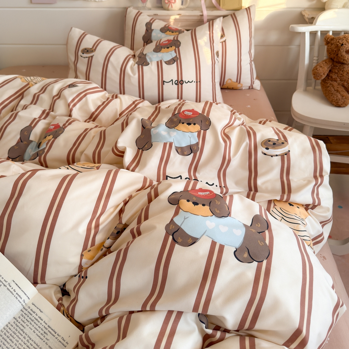 91家纺网 家纺一手货源 找家纺 港岛妹妹 2025新款高克重双层纱糯糯绵印花四件套-萌花系列 萌花系列-巧克力犬