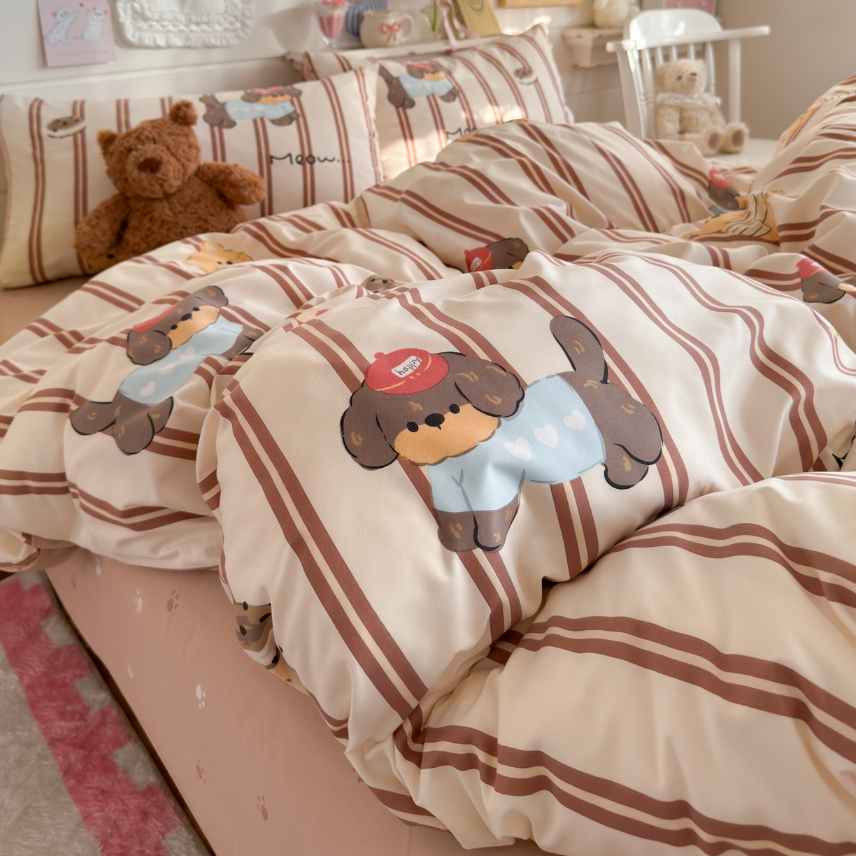 91家纺网 家纺一手货源 找家纺 港岛妹妹 2025新款高克重双层纱糯糯绵印花四件套-萌花系列 萌花系列-巧克力犬