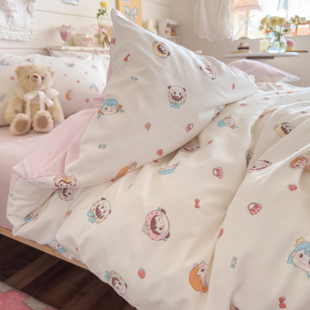 91家纺网 家纺一手货源 找家纺 港岛妹妹 2025新款高克重双层纱糯糯绵印花四件套-萌花系列 萌花系列-甜心女孩