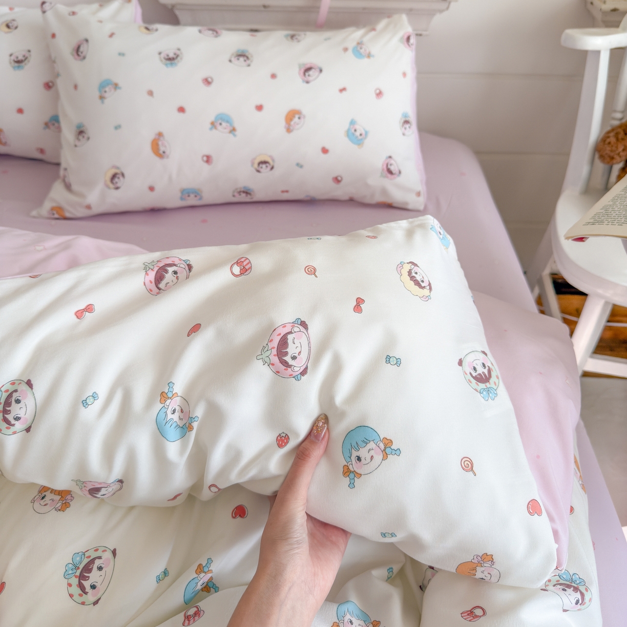 91家纺网 家纺一手货源 找家纺 港岛妹妹 2025新款高克重双层纱糯糯绵印花四件套-萌花系列 萌花系列-甜心女孩