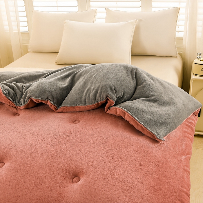 91家纺网 家纺一手货源 找家纺 （总）金柚子家纺 2025新款牛奶绒刺绣冬被