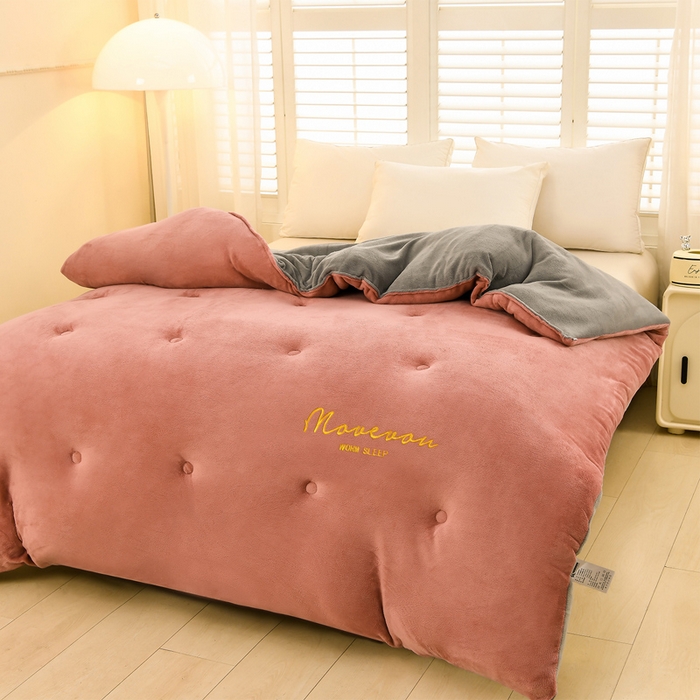 91家纺网 家纺一手货源 找家纺 （总）金柚子家纺 2025新款牛奶绒刺绣冬被