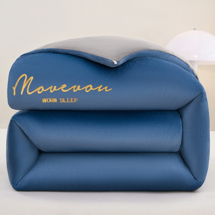 91家纺网 家纺一手货源 找家纺 金柚子家纺 2025新款牛奶绒刺绣冬被 藏青