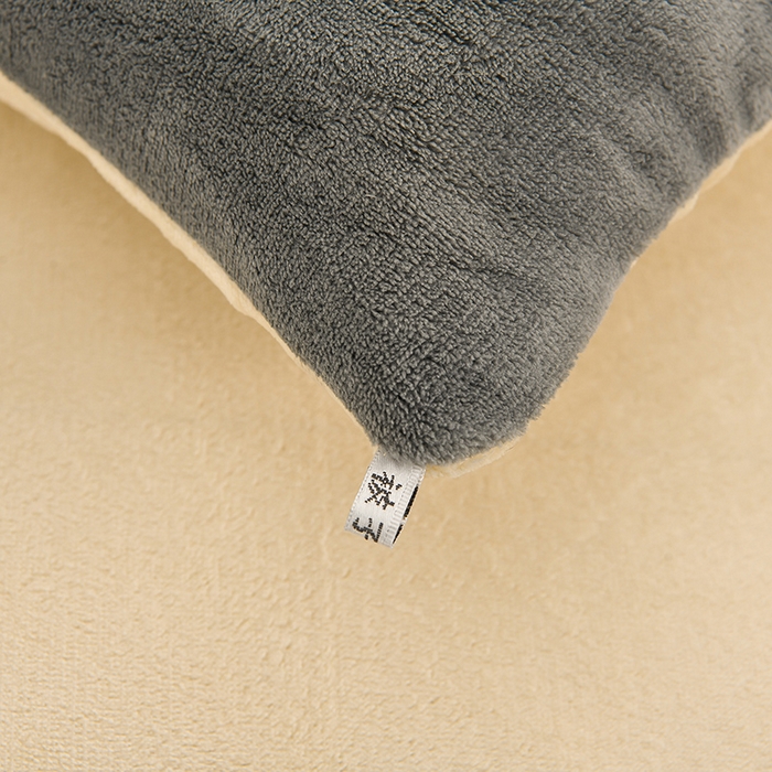 91家纺网 家纺一手货源 找家纺 金柚子家纺 2025新款牛奶绒刺绣冬被 浅灰色