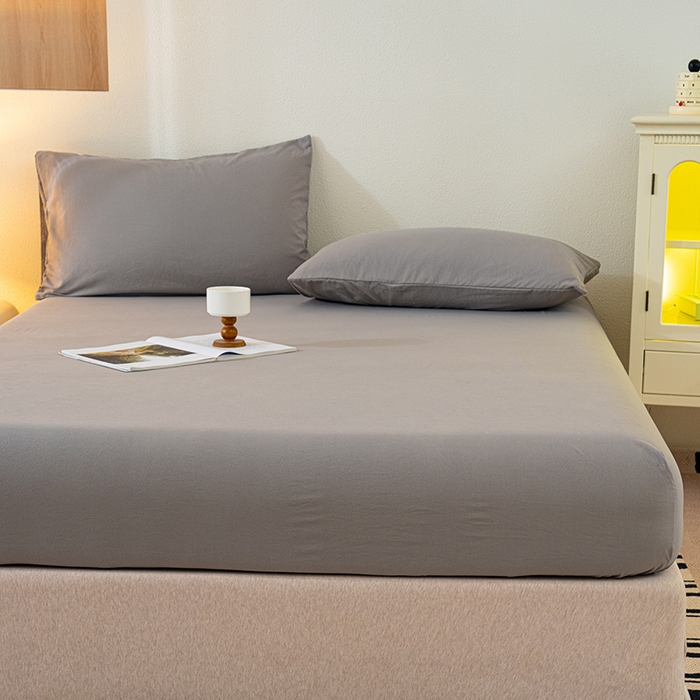 91家纺网 家纺一手货源 找家纺 桔禾家纺 2025新款水洗皱皱云感棉纯色床笠 高级灰