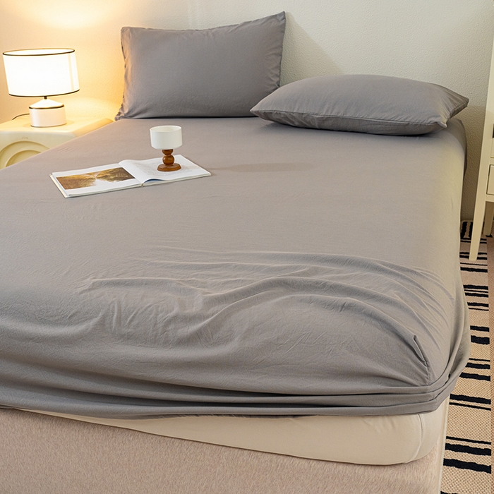 91家纺网 家纺一手货源 找家纺 桔禾家纺 2025新款水洗皱皱云感棉纯色床笠 高级灰