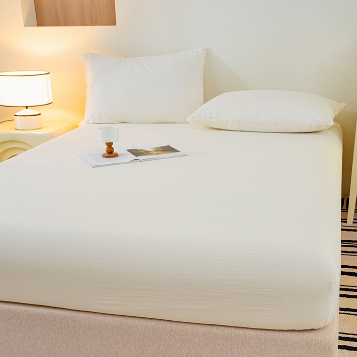 91家纺网 家纺一手货源 找家纺 桔禾家纺 2025新款水洗皱皱云感棉纯色床笠 奶油白