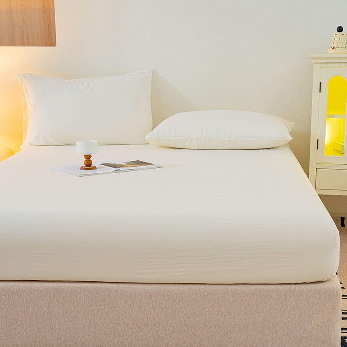 91家纺网 家纺一手货源 找家纺 桔禾家纺 2025新款水洗皱皱云感棉纯色床笠 奶油白