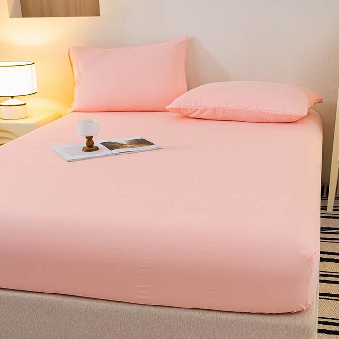 91家纺网 家纺一手货源 找家纺 桔禾家纺 2025新款水洗皱皱云感棉纯色床笠 樱花粉