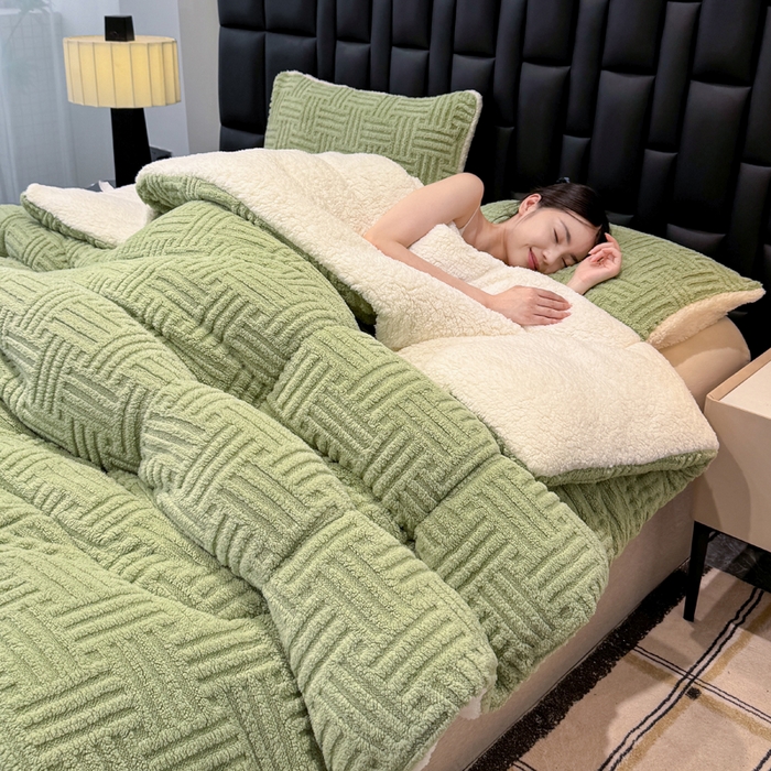 91家纺网 家纺一手货源 找家纺 默忆 2025新款塔芙绒提花冬被被子被芯 草绿色