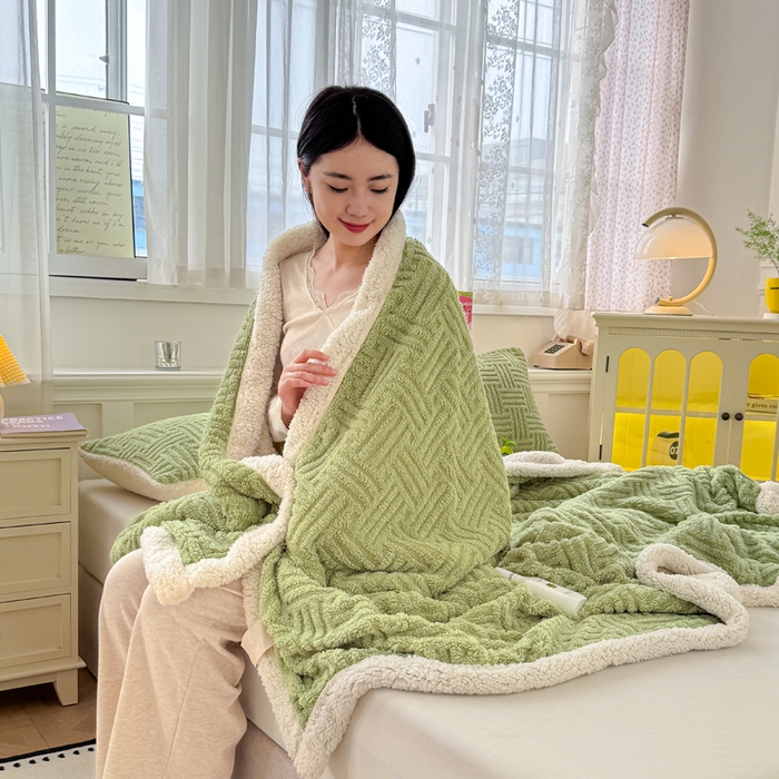 91家纺网 家纺一手货源 找家纺 默忆 2025新款塔芙绒提花毛毯 草木绿