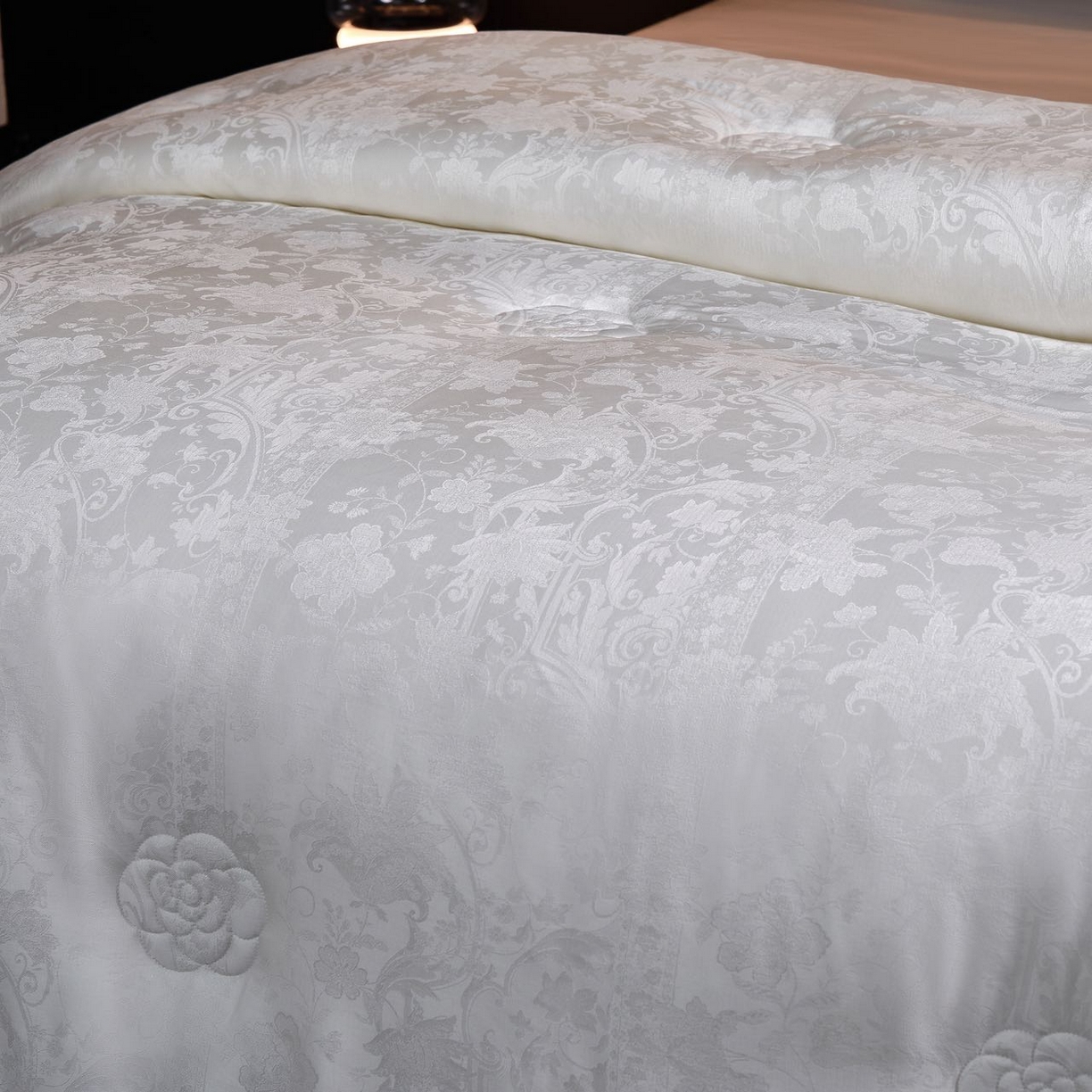 91家纺网 家纺一手货源 找家纺 （总）朴罗 （ 原岚图） 2025新款臻品色织蚕丝羊绒被被子被芯