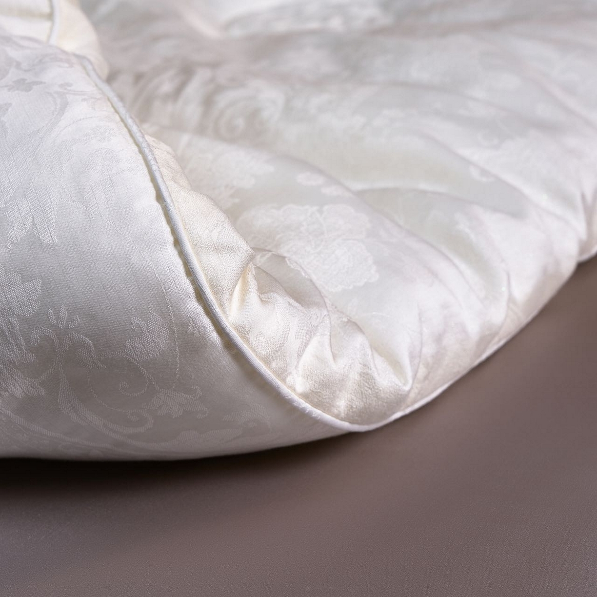 91家纺网 家纺一手货源 找家纺 （总）朴罗 （ 原岚图） 2025新款臻品色织蚕丝羊绒被被子被芯