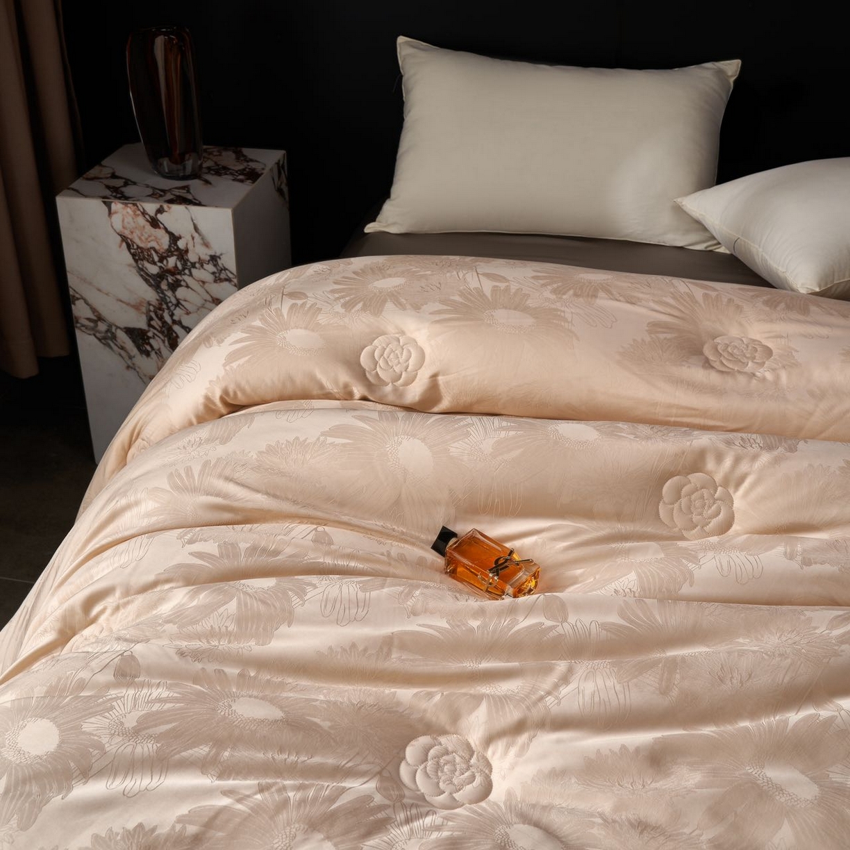 91家纺网 家纺一手货源 找家纺 （总）朴罗 （ 原岚图） 2025新款臻品色织蚕丝羊绒被被子被芯-莫奈之约