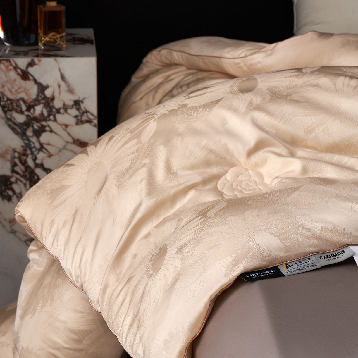 91家纺网 家纺一手货源 找家纺 （总）朴罗 （ 原岚图） 2025新款臻品色织蚕丝羊绒被被子被芯-莫奈之约