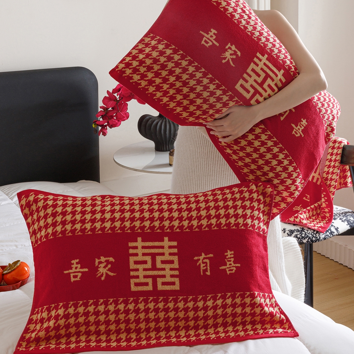 91家纺网 家纺一手货源 找家纺 爱港家纺 2025专版新款老式全棉大红枕巾结婚枕巾喜庆百福枕巾 吾家有喜