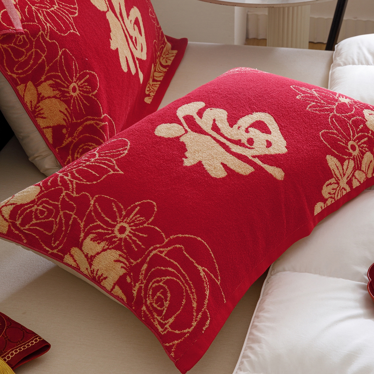 91家纺网 家纺一手货源 找家纺 爱港家纺 2025专版新款老式全棉大红枕巾结婚枕巾喜庆百福枕巾 锦绣花福