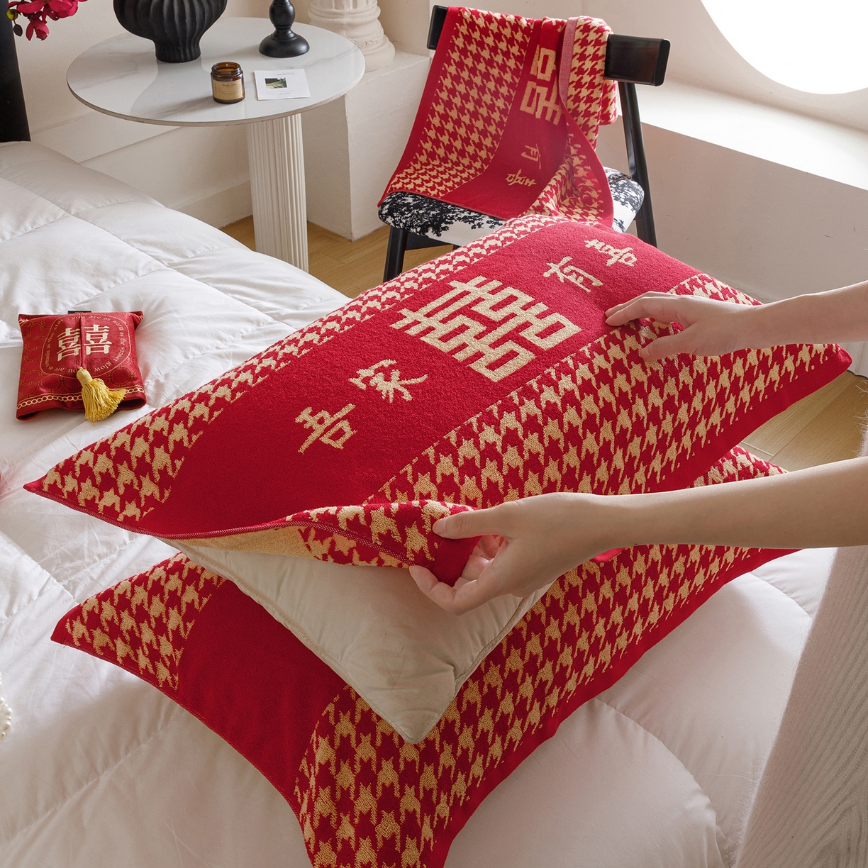 爱港家纺 2025专版新款老式全棉大红枕巾结婚枕巾喜庆百福枕巾 吾家有喜