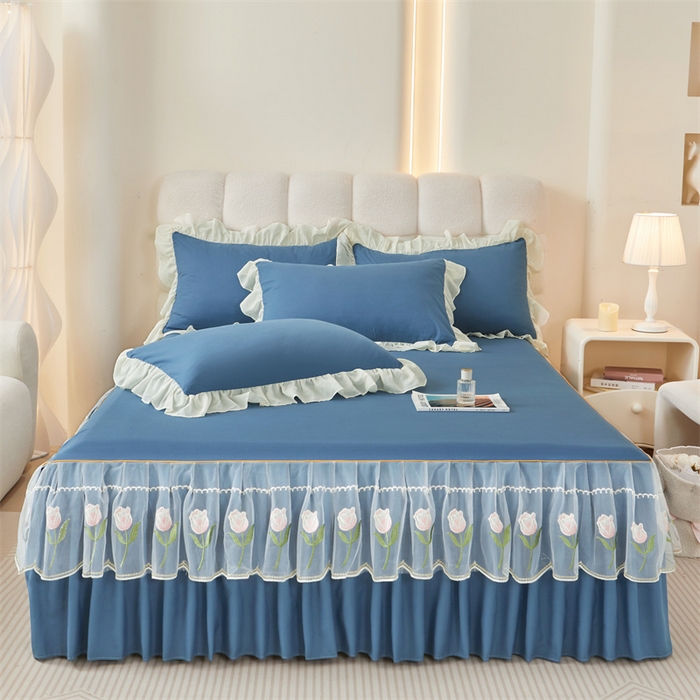 91家纺网 家纺一手货源 找家纺 缦绣阁家纺 2025新款水洗棉刺绣纯色床裙三件套跨境外贸传供 郁金花-天空蓝