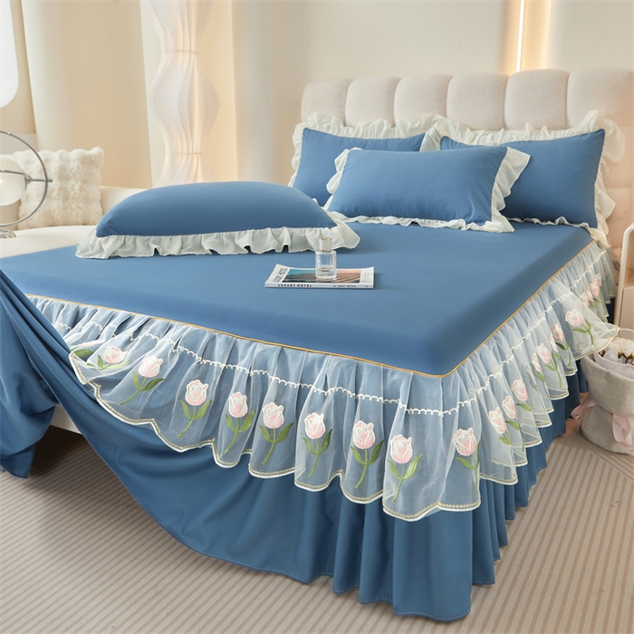91家纺网 家纺一手货源 找家纺 缦绣阁家纺 2025新款水洗棉刺绣纯色床裙三件套跨境外贸传供 郁金花-天空蓝