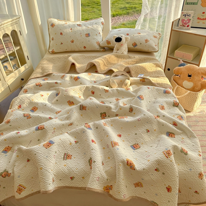 91家纺网 家纺一手货源 找家纺 春光里 2025新款A版云感棉皱皱纱B版牛奶绒夹棉床盖三件套 卡皮巴拉